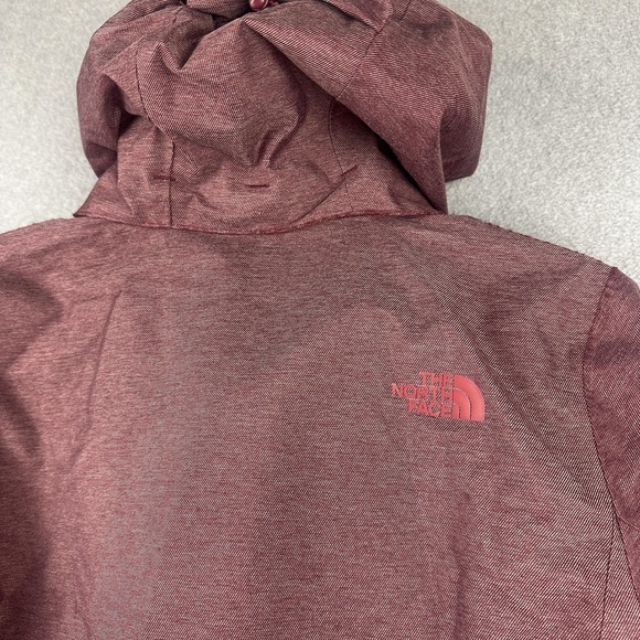 The North Face Jacket Womens Small Red Hooded Softshell Rain Coat Ski NF0A2TJL - Picture 11 of 13